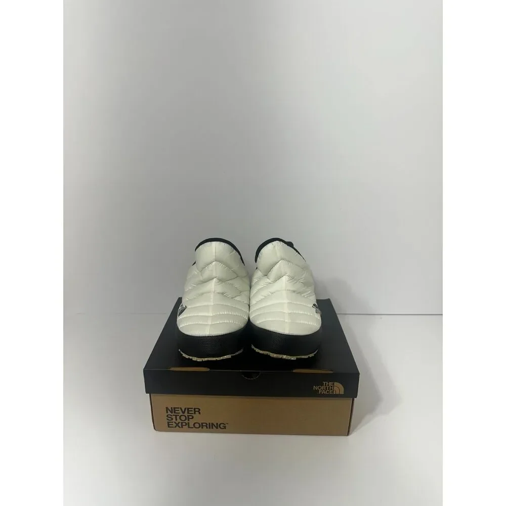 The North Face ThermoBall Traction Bootie Women’s 5 White Black NWT Box